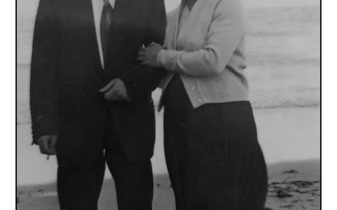 El matrimonio formado por Aurelio Cepedal y María Antonia Hernández en Santander en el año 1957, tras regresar de la Unión Soviética.